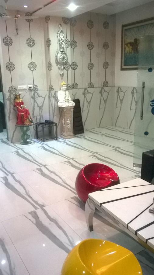 Hotel Sai Orchid ムラーダーバード エクステリア 写真