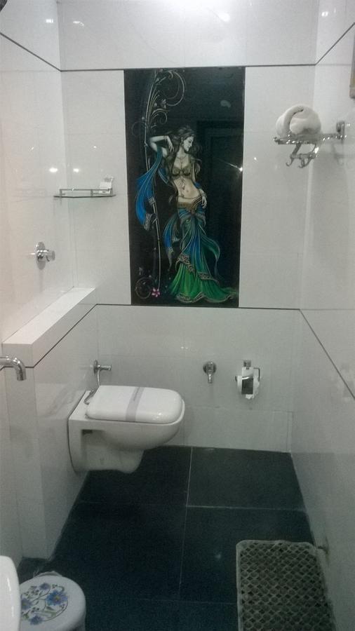 Hotel Sai Orchid ムラーダーバード エクステリア 写真